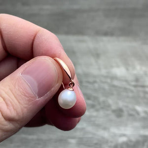 Rose gold pearl earrings