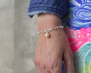 charm bracelet in sterling silver with pearl pendant