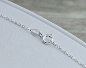BOW NECKLACE IN STERLING SILVER