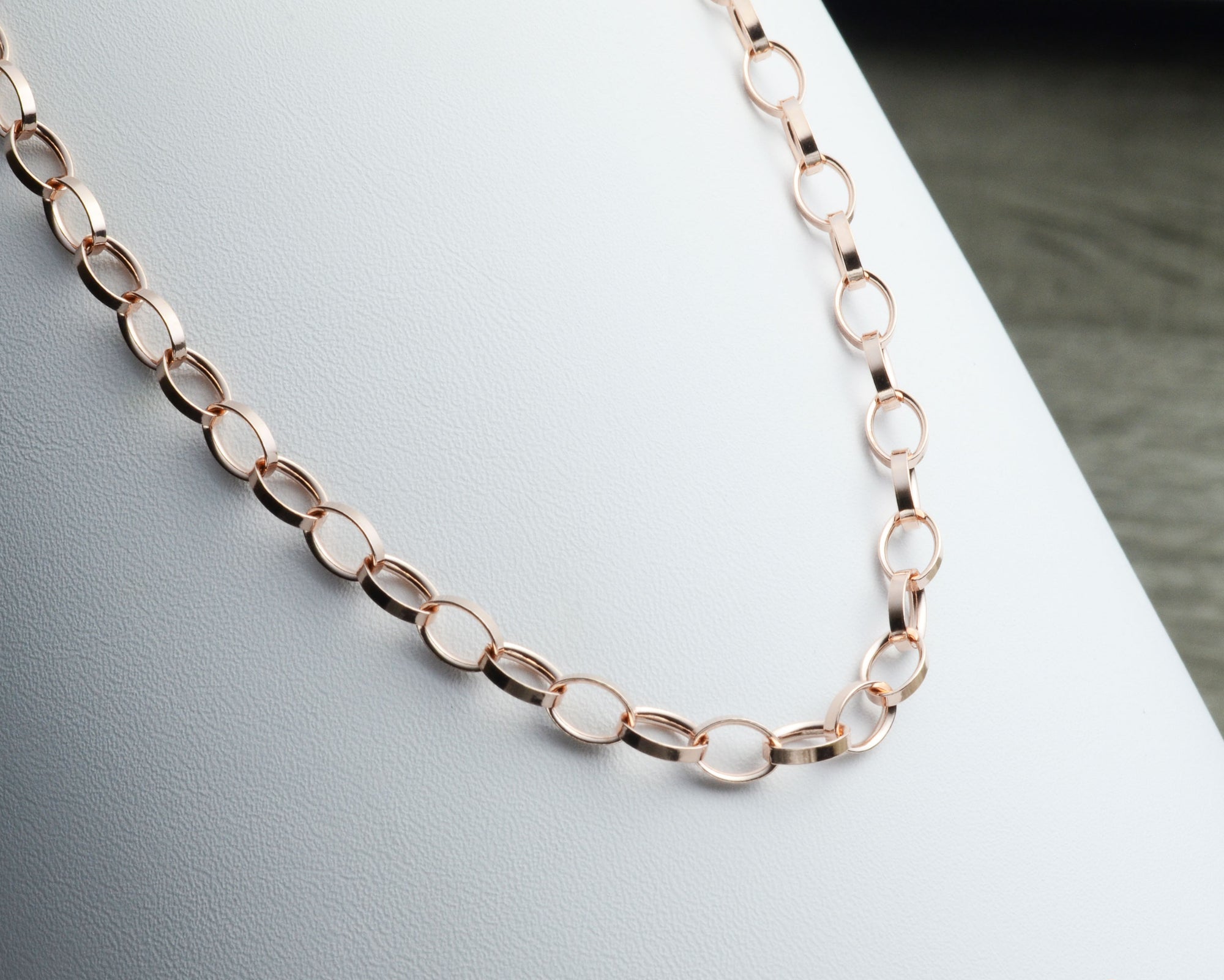 OVAL LINK NECKLACE - ROSE GOLD