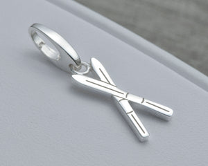 SKI CHARM IN STERLING SILVER