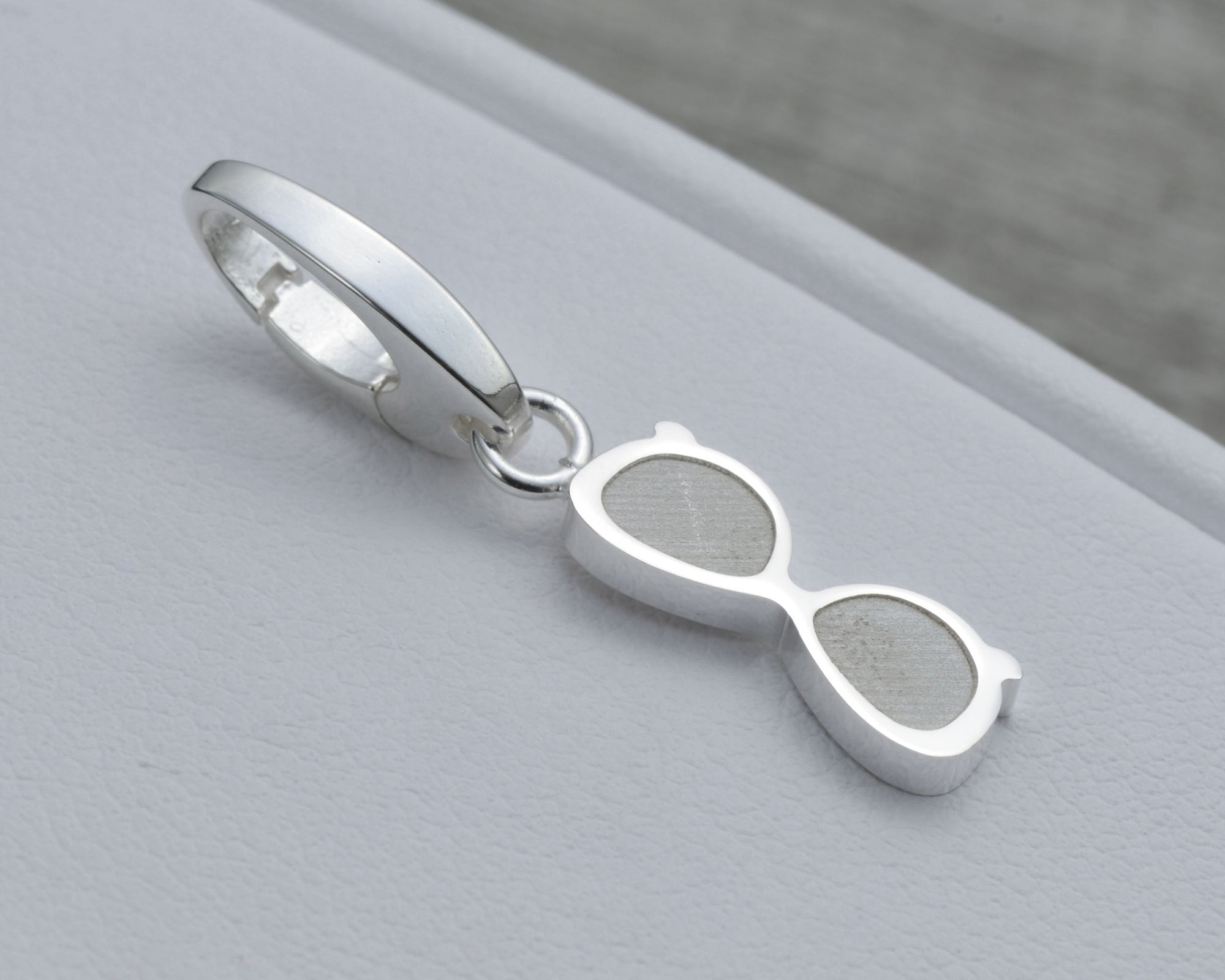 SUNGLASSES CHARM IN STERLING SILVER