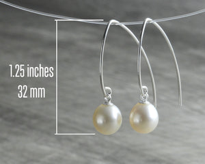 PEARL DANGLE EARRINGS