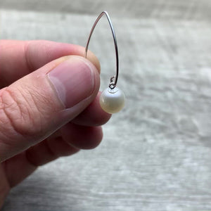 Pearl dangle earrings
